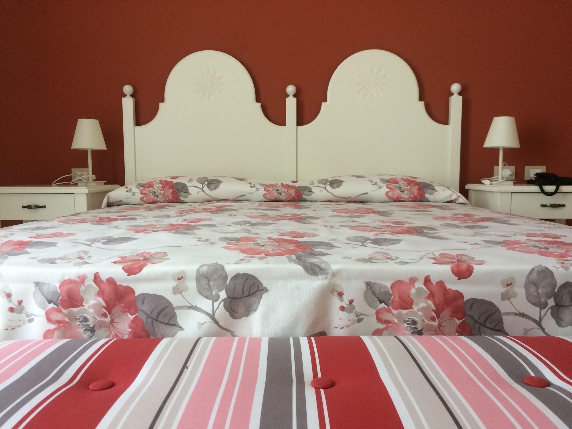Hotel Danieli Pozzallo Kültér fotó