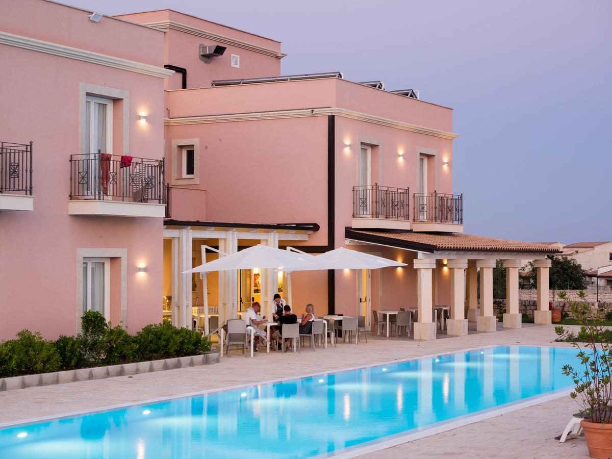 Hotel Danieli Pozzallo Kültér fotó